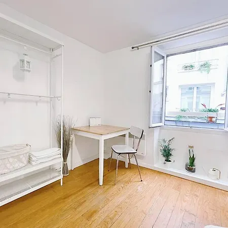 Apartment 30m² Modern Studio ， Near The Arc De Triomphe *