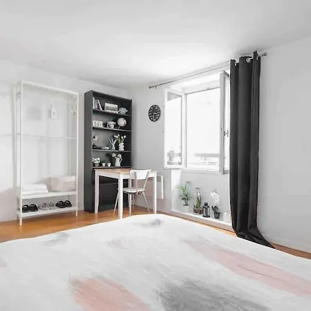 30m² Modern Studio ， Near The Arc De Triomphe Apartment *